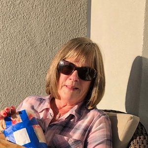 Meet your Posher, Peggy